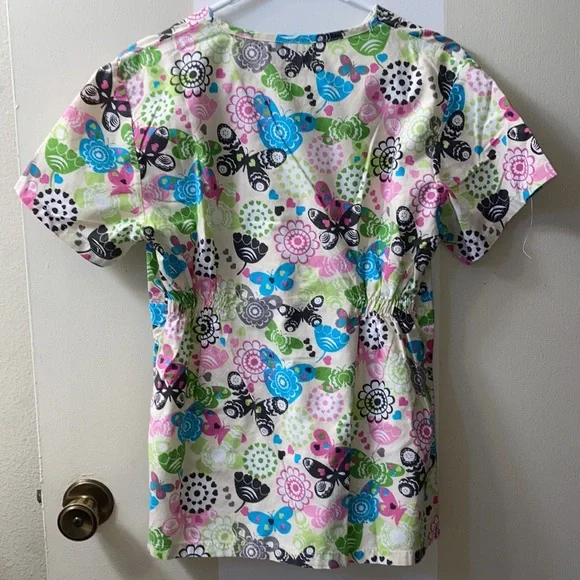 Beverly Hills medical scrubs - Picture 4 of 7